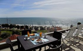Cmb Guesthouse